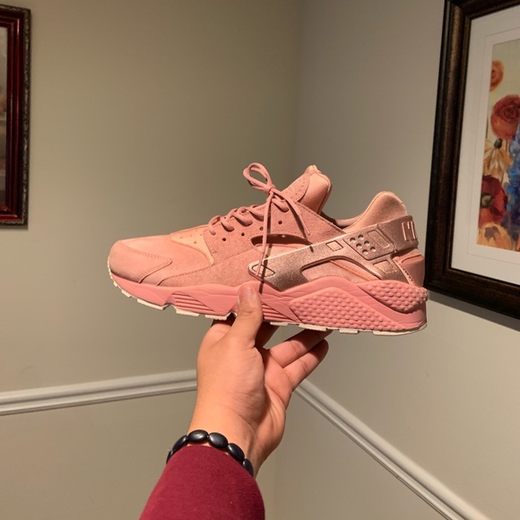 nike huarache white rose gold